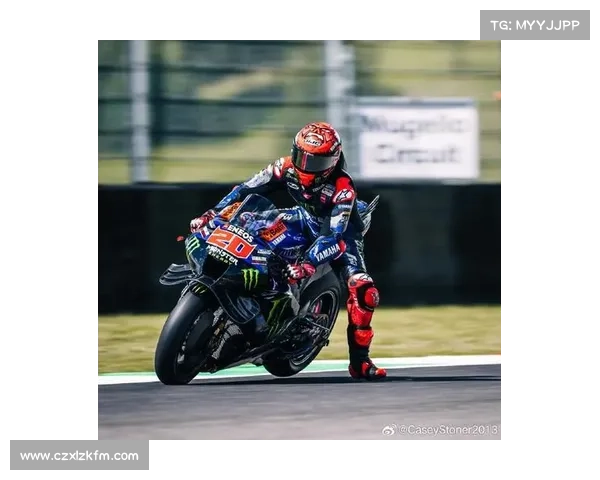 意大利选手在国际赛车锦标赛摩托车赛中技压群雄成功夺冠